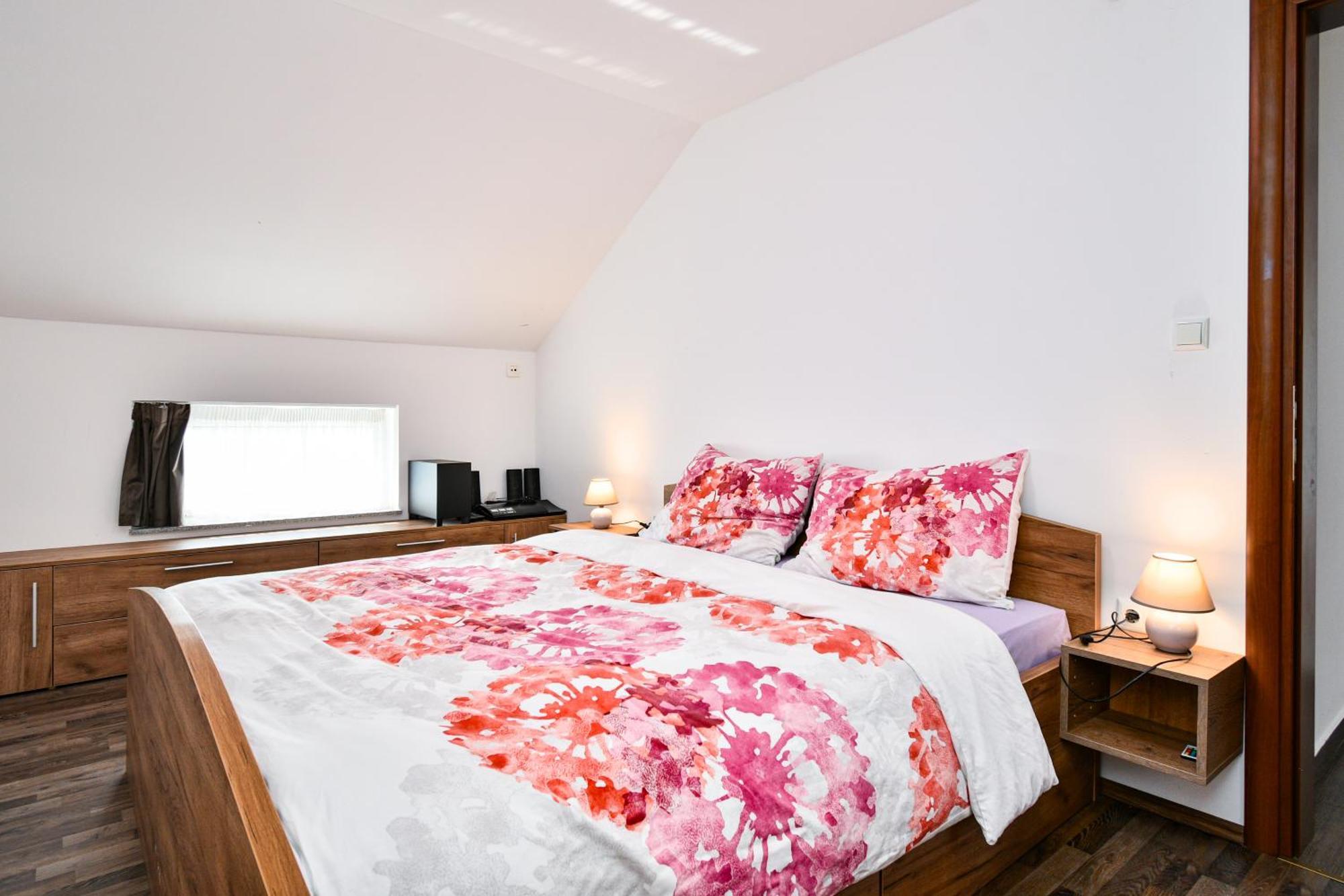 Apartman Lavanda Sa Bazenom I Okucnicom 4* Hreljin Exterior foto